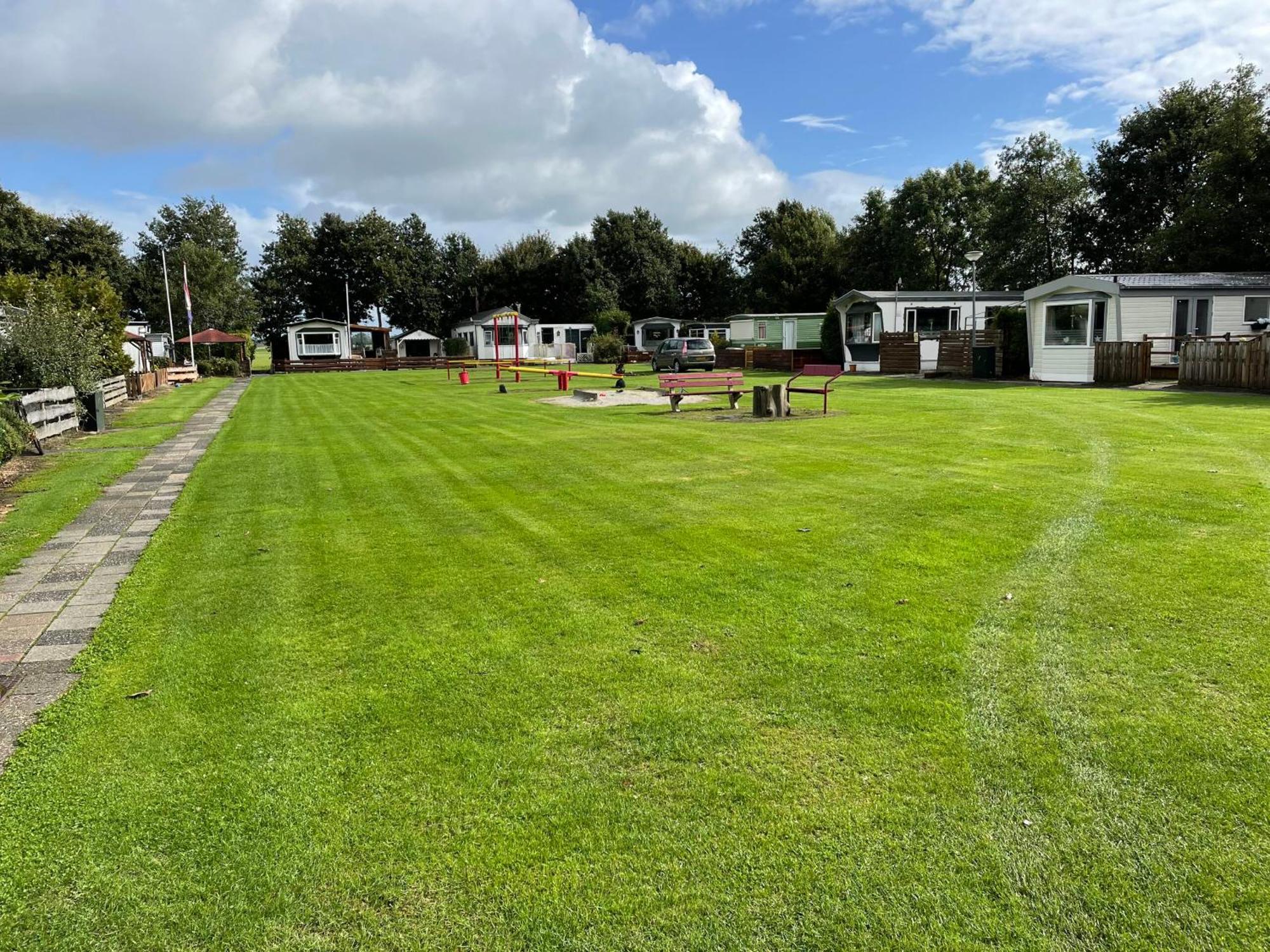 Luxe Chalet Friesland I14 - 5 Pers Westergeest Luaran gambar